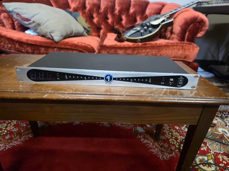Fender RT 1000 Rack Tuner image 1