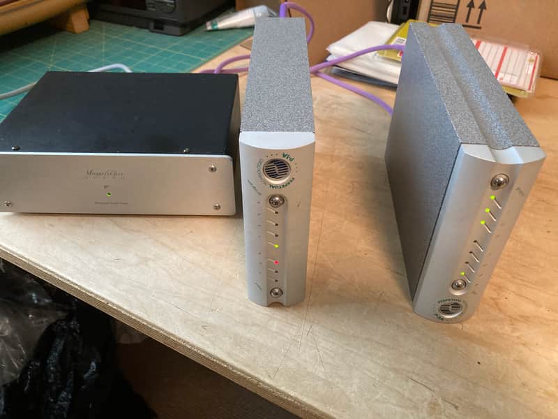Pertpetual Technologies P1A/P3A Processor/DAC with Monolithic PSU and cables 2000 ish image 1