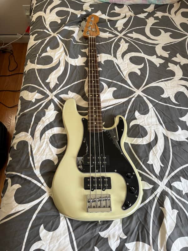 Fender Blacktop Precision Bass