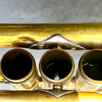 Trompette Martin Imperial (1958–1959) – Excellent état mécanique – Gravure Handcraft – Embouchure Courtois image 11