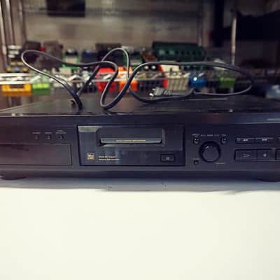 Sony MDS-JE330 Mini Disc Player / Recorder image 1