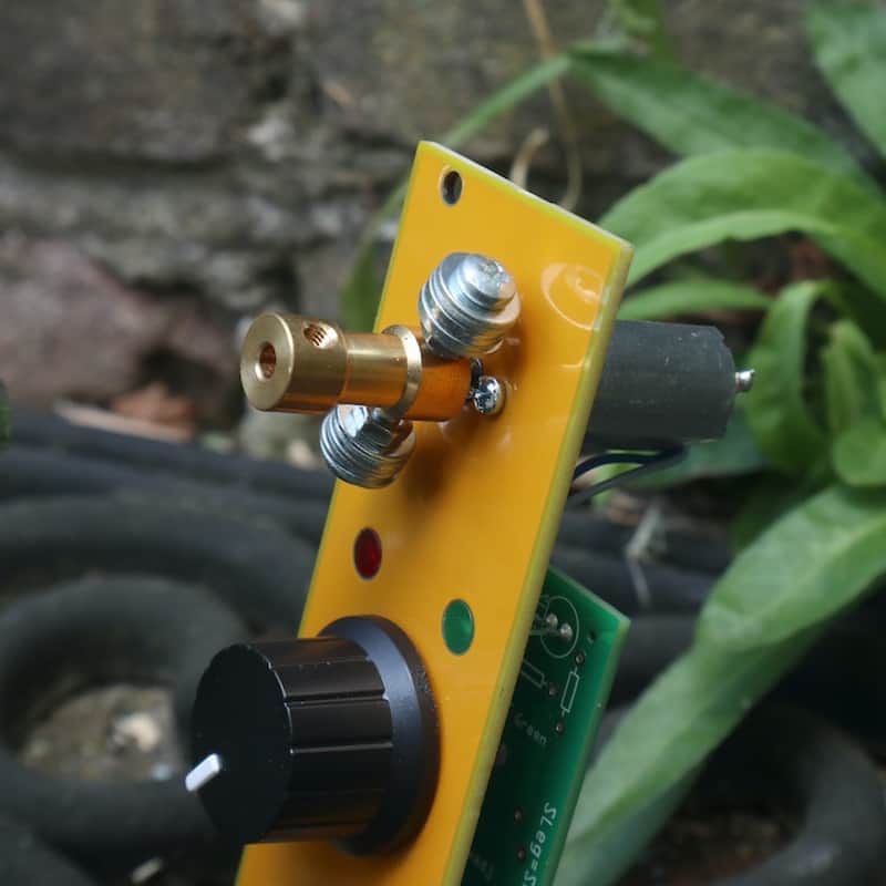Gieskes - Reverse DC Motor 2 [Orange] image 1