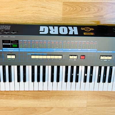 KORG Poly-61 Analog Synthesizer - Vintage Keyboard/Synth image 9