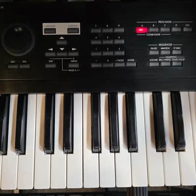 Vintage KORG TR-61 Music Workstation Keyboard (Pre-Owned) image 9