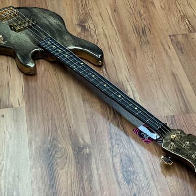 Music Man Stingray 50th Anniversary  - Molten Gold image 13