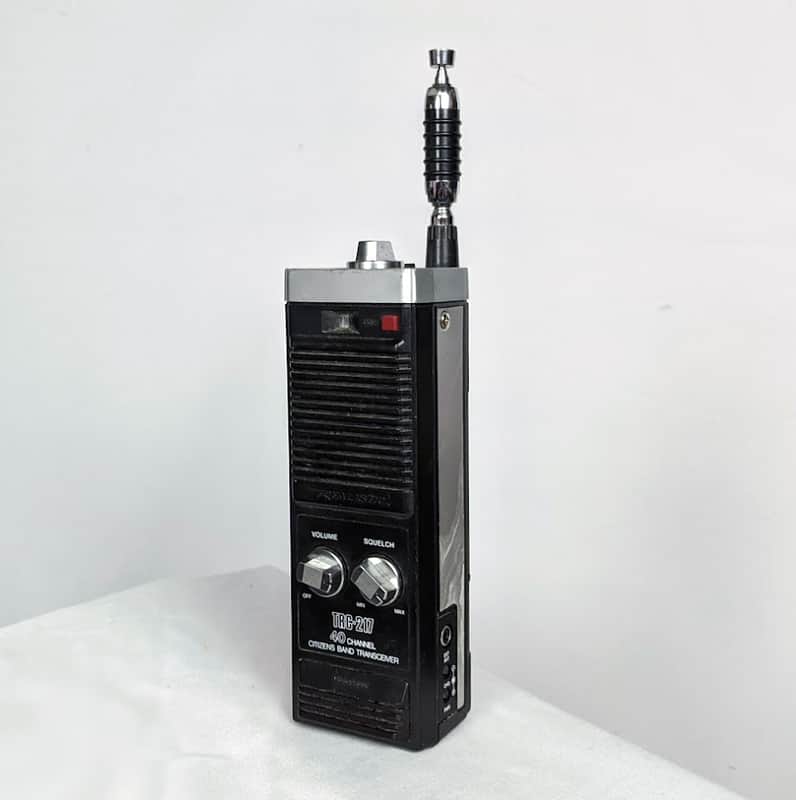 Realistic Talk Radio TRC-217 40 Chanel 21-1644 Battery Operated