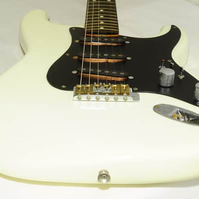 Fernandes the Revival Custom body 1980's Electric Guitar w/hard case Ref. No 5354 image 7