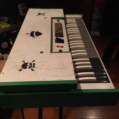 1960's Farfisa MM-133 Compact Organ image 4