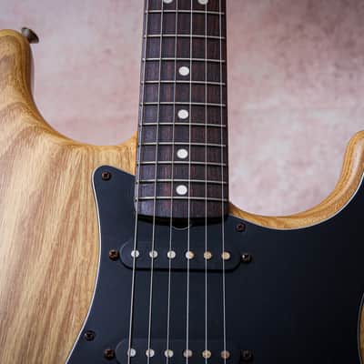 FENDER USA Dan Smith 82' Stratocaster Two Knob " Natural + Rosewood" (1982) image 4