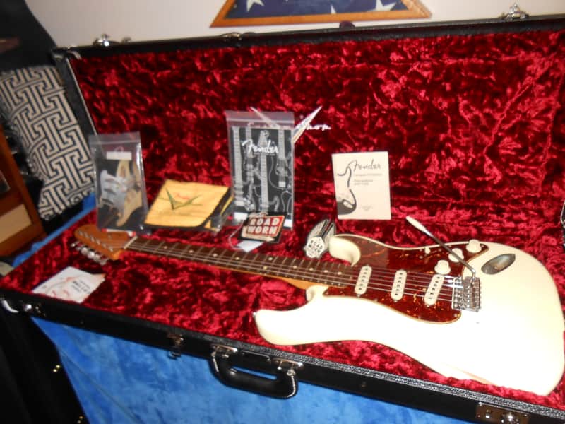 Fender Road Worn 60's Stratocaster 2008-2016 - w/ hand wound Custom Shop loaded guard and case image 1