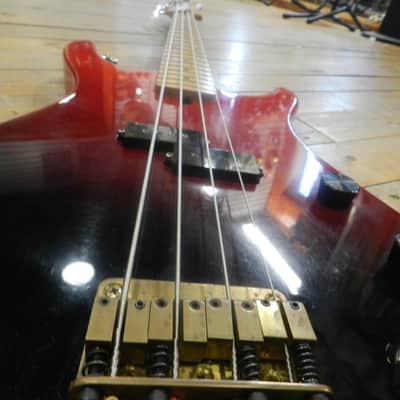 Quest p bass 1980-90s - Red image 4