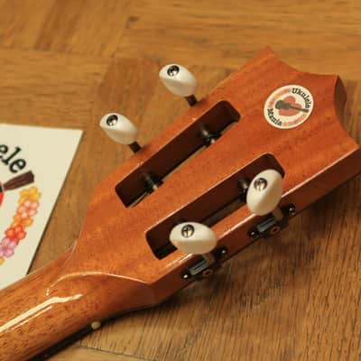 Kamaka HF 2D2I 100 Custom Slot head Concert Ukulele with Paua Shell Binding #3217 2016 Gloss Finish image 10