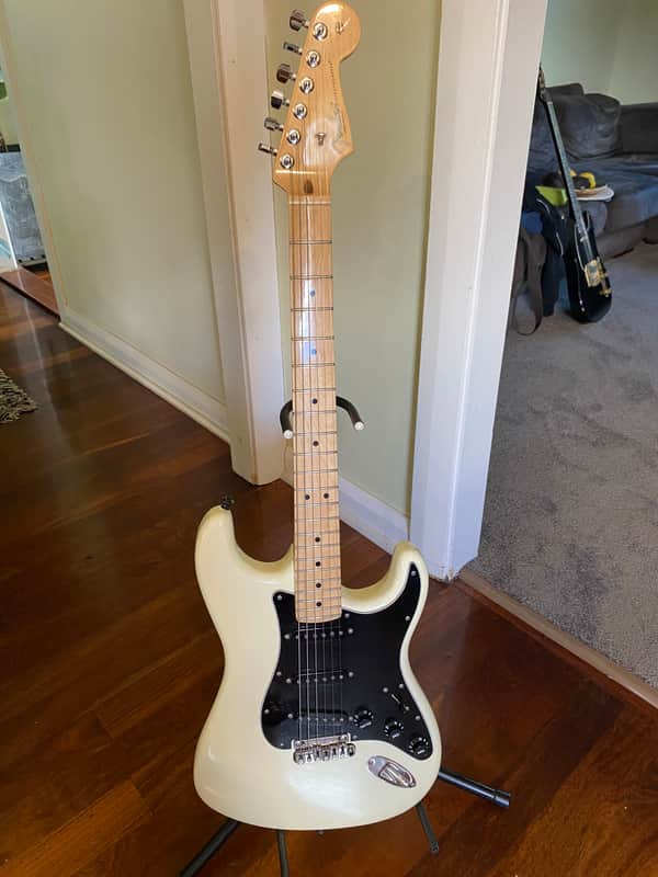 Fender American Pro Stratocaster 2019 - Olympic White