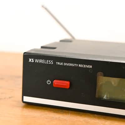 Sennheiser EM 10 Receiver w/ SK-XSW Bodypack - 548-572 MHz (NO PSU) CG01SCA image 4