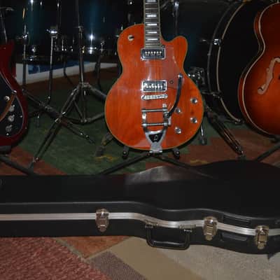 DeArmond M-65, in Red w/New Nickel Dunlop Straploks, a New Black pickguard, New Skull knobs & Nice SKB HSC image 12