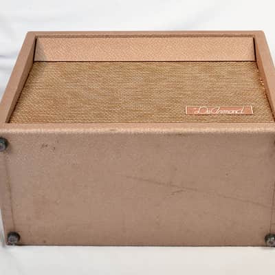 DeArmond R5T 1960 - Tan Tolex- very clean image 14