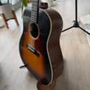 Eastman E22SS/V 2022 - Present Antique Sunburst with LR Baggs Anthem SL electronic pickup