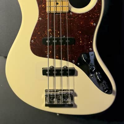 Sadowsky WL 4 string Olympic white image 2
