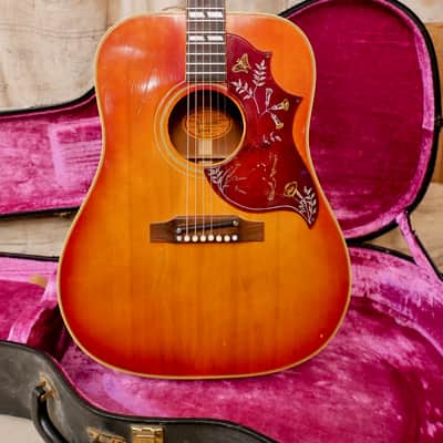 Gibson Hummingbird 1968 - Cherry Sunburst image 3