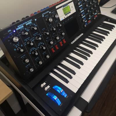 Moog MiniMoog Voyager Electric Blue Edition - With sought after Slew Rate Mod! image 4