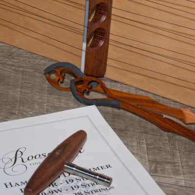 Roosebeck DH10-9R | SINGLE STRUNG 10/9 HAMMERED DULCIMER WITH HAMMERS image 3