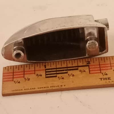 Gretsch 1+ Bass Drum/Floor Tom Lug Chrome Streamline Round Badge USA Vintage 60s image 2