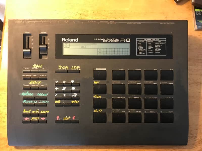Roland R-8 Human Rhythm Composer