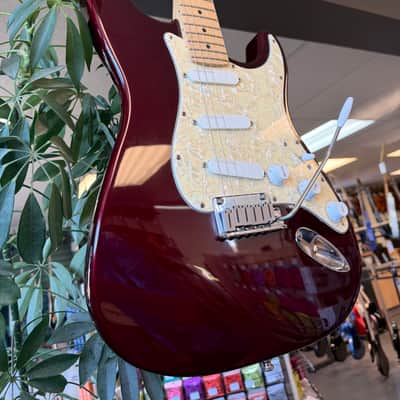 Fender Strat Plus with Maple Fretboard 1991 Midnight Wine image 2