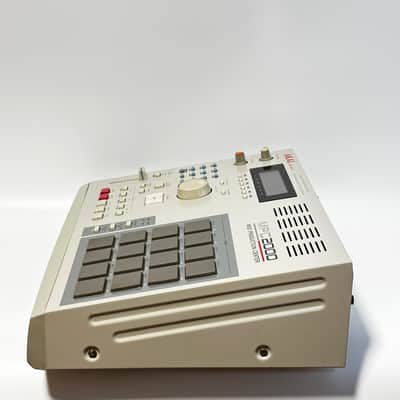 Akai MPC2000 MIDI Production Center 1997 - 2001 - Grey image 4