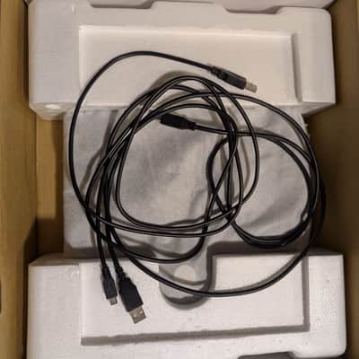 Akai MPC Studio Music Production Controller V1 2016 - 2020 - Black image 4