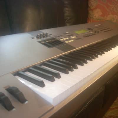 Yamaha Motif 8 88 Key Synthesizer - Fast, Safe, Shipping