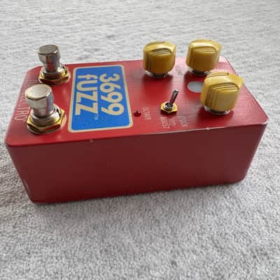 Danelectro The 3699 Fuzz pedal with box image 5