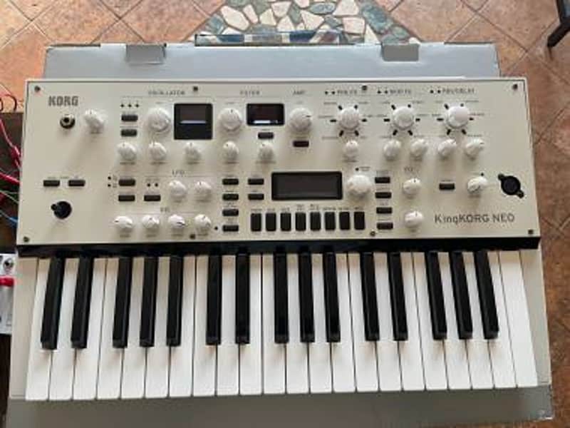 Korg KingKORG Neo 37-Key Analog Modeling Synthesizer