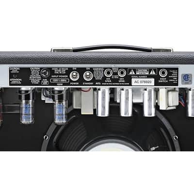 Fender '65 Deluxe Reverb 22-watt 1X12'' Guitar Combo Amplifier image 8