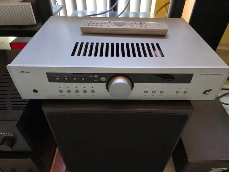 Arcam A90