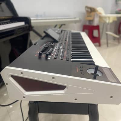 Korg Pa4X 61-Key Professional Arranger Used image 5