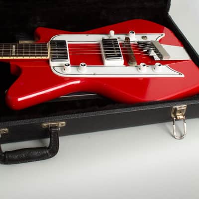 Airline Model 7244 Solid Body Electric Guitar (1964), ser. #G36719, black hard shell case. imagen 12