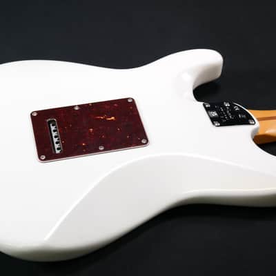 MINT MINT Fender American Ultra Stratocaster - Rosewood Fingerboard - Arctic Pearl 254 image 10