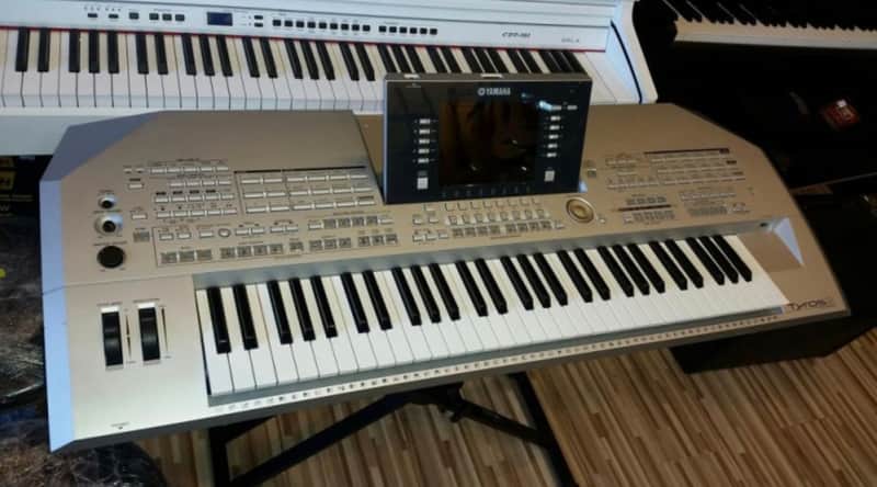 Yamaha Tyros 2 Silver workstation keyboard image 1
