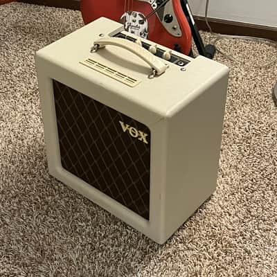 Vox AC4TV 4-Watt 1x10" Tube Combo Amp - Open Back image 3