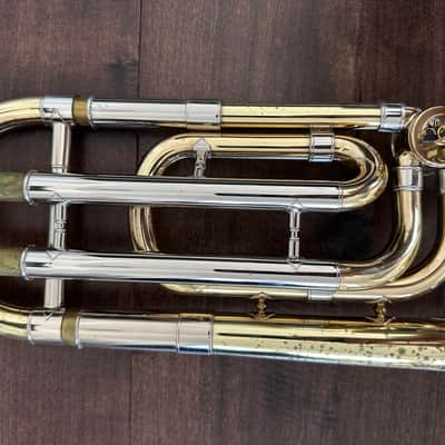 Bach 36 Stradivarius Professional Model Tenor Trombone with Traditional F Rotor 2010s - Clear-Lacquered Brass image 4