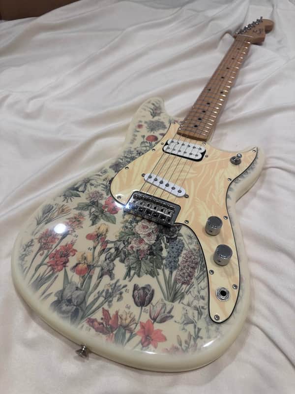 Fender Shawn Mendes Foundation Musicmaster 2020 - Yellow Floral image 1