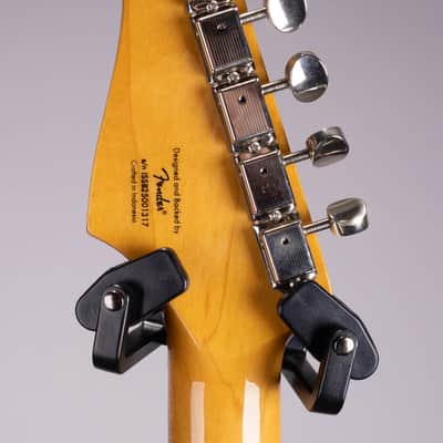 Squier Classic Vibe '60's Stratocaster - Candy Apple Red image 8