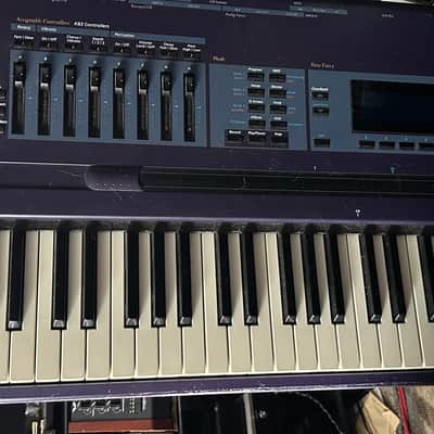 Kurzweil K2600 76Key Digital Sampling Workstation Synthesizer 2000s - Black