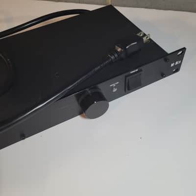 Furman M-8Lx Power Conditioner with Lights - Black image 5