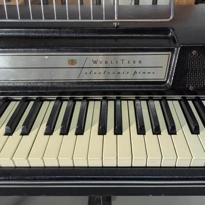 1976 Wurlitzer Model 200A image 3