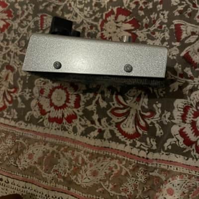 Immagine (Mint Without Box) Fredric Effects Bug Crusher (Analogue Sample Rate Reducer) 2000 - Silver - 4