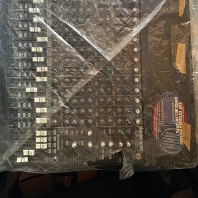 Mackie 1604 VLZ Pro Mixer image 1