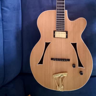 Archtop Huttl Huttl solid wood 50" natural image 12