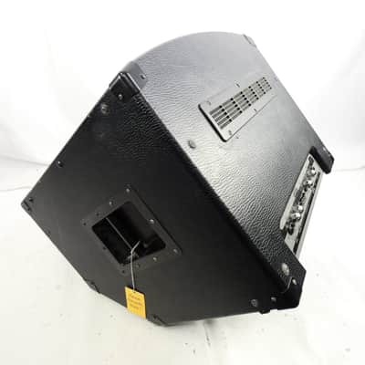 Used Peavey TKO 115 TOUR SERIES BASS COMBO Bass Amps image 4